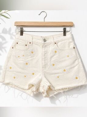PacSun Daisy Embroidered High Rise Denim Shorts Raw Hem 25